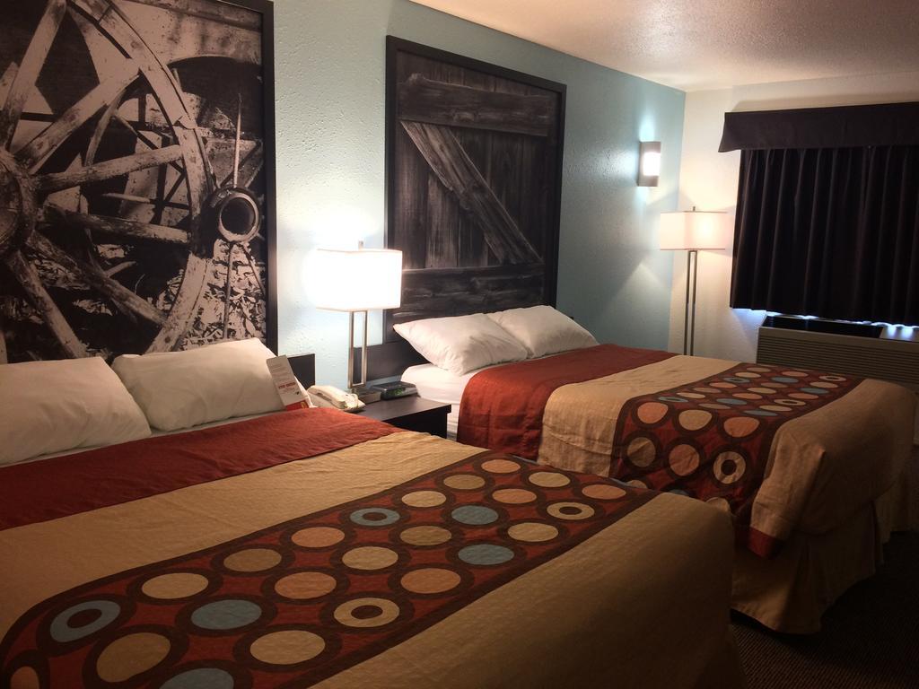 Super 8 By Wyndham Strathmore Chambre photo